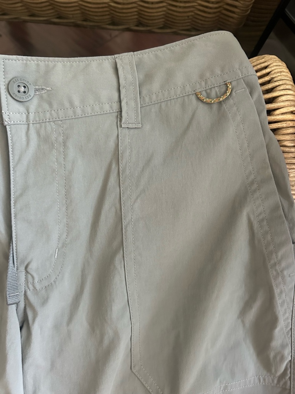 NWT REI Co-op Sahara Bermuda Shorts Sz 6 Olive Green - Picture 2 of 4